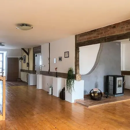 Spacious Timeless Central
